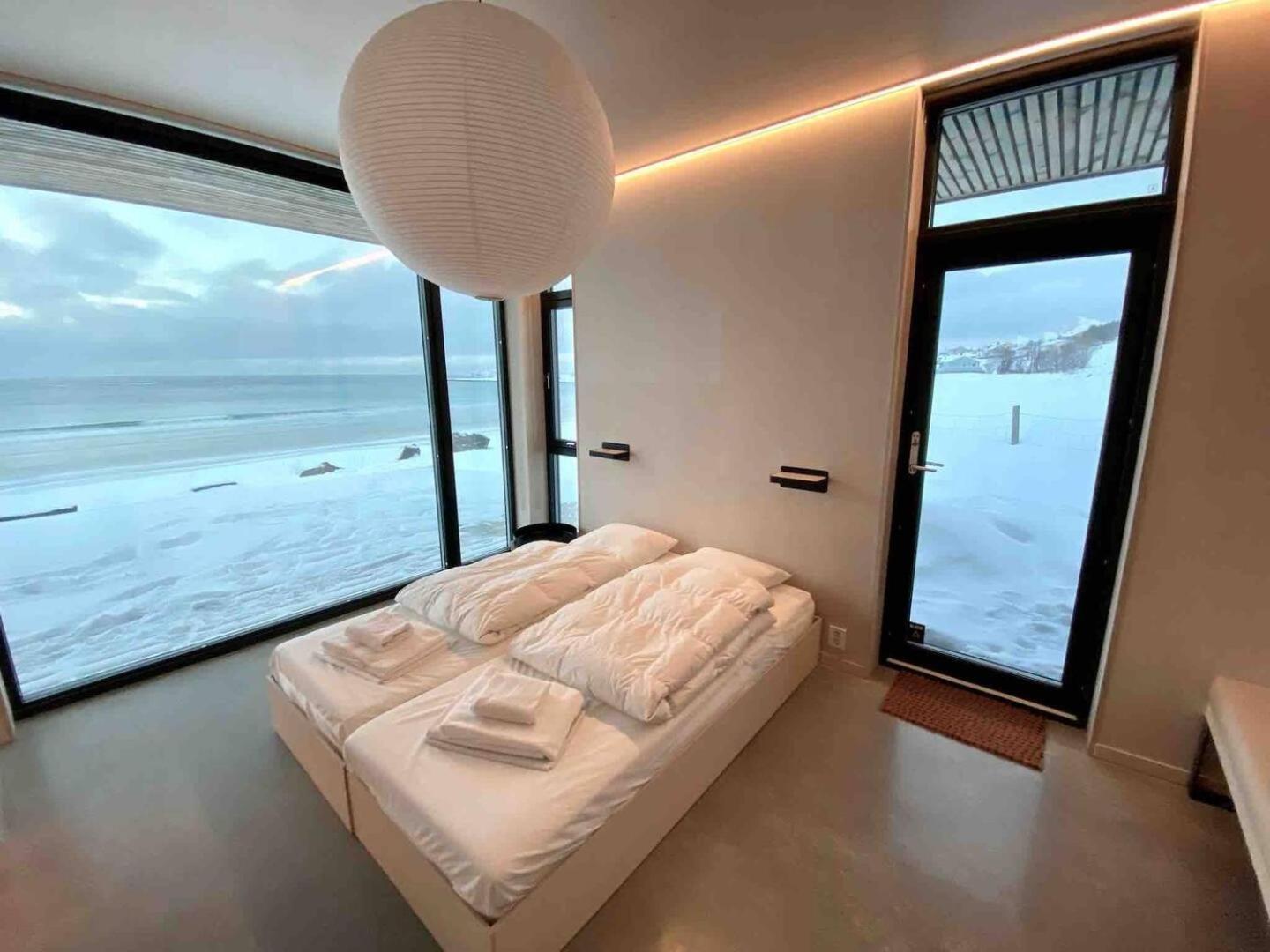 Exclusive Beach House Ramberg - Your Private Oasis Zewnętrze zdjęcie