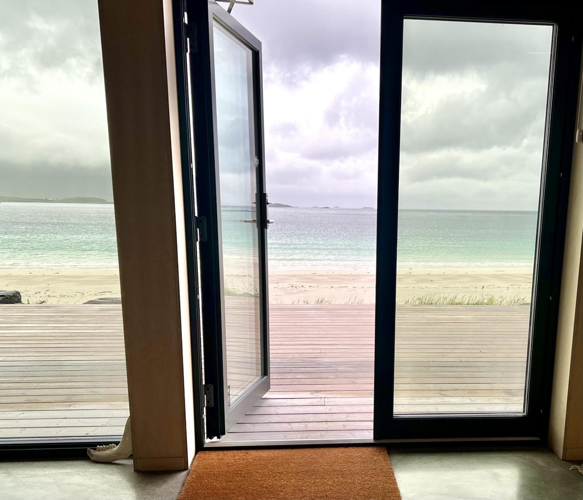 Exclusive Beach House Ramberg - Your Private Oasis Zewnętrze zdjęcie